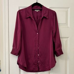 L'AGENCE Dani 100% Silk Front Button Blouse with 3/4 Length Sleeves
